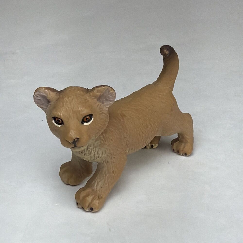 Standing Lion Cub Safari LTD Animal Toy PVC Realistic Toy Figure 2006